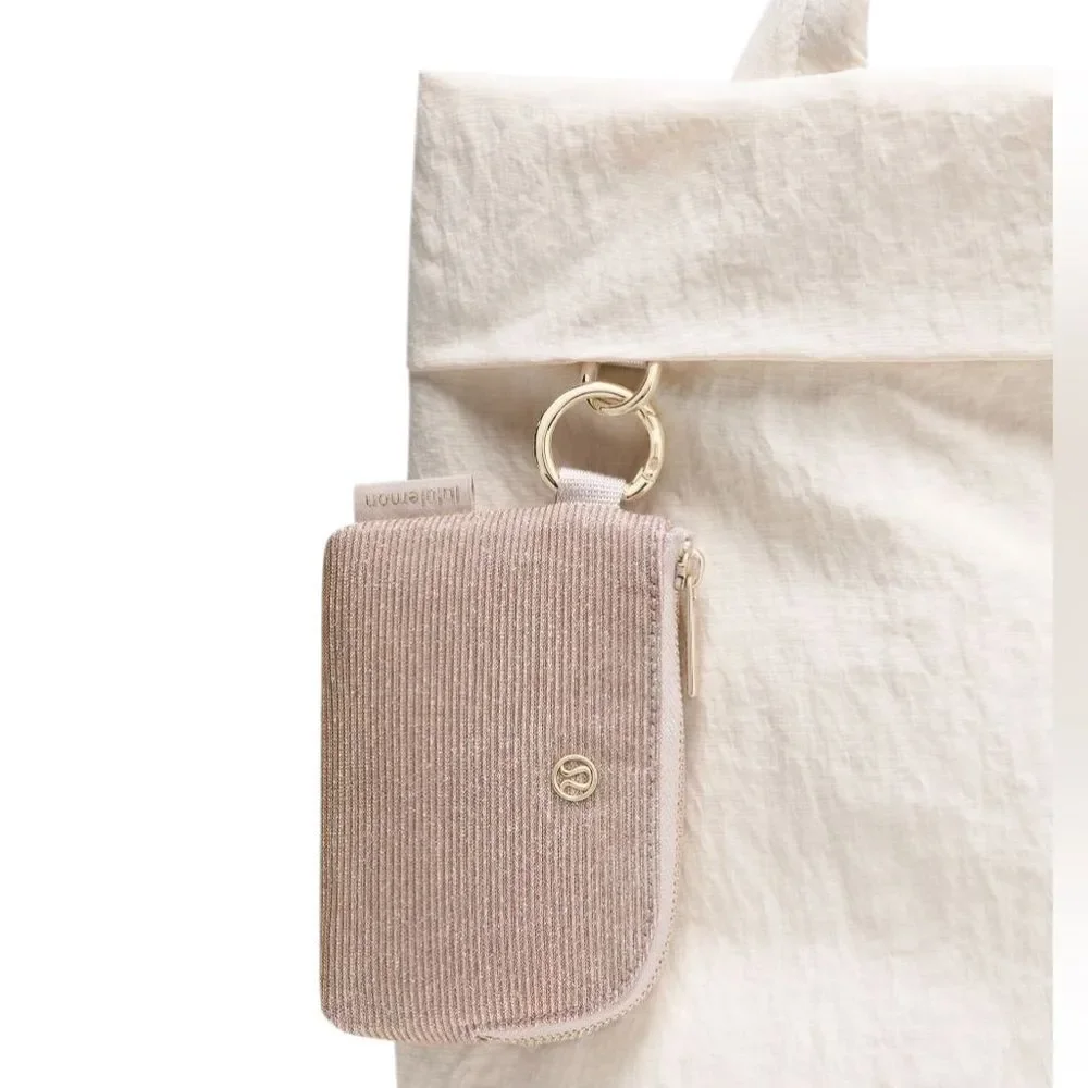 Lululemon Clippable Card Pouch Glitter   Champagne/Muse/Gold